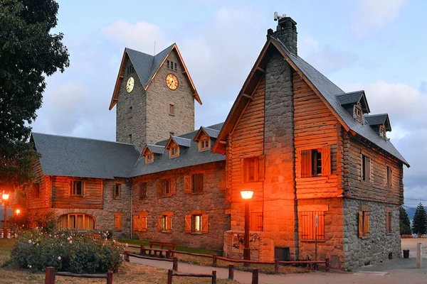 Piazza principale in stile svizzero a Bariloche, Patagonia, Argentina — Foto Stock