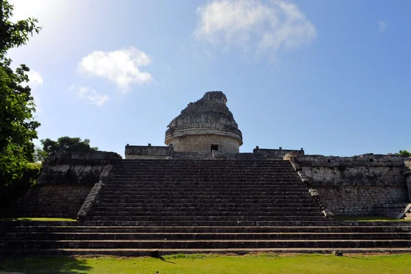 Observatório Maia em Chichen Itza, México, Yucatan — Fotografia de Stock