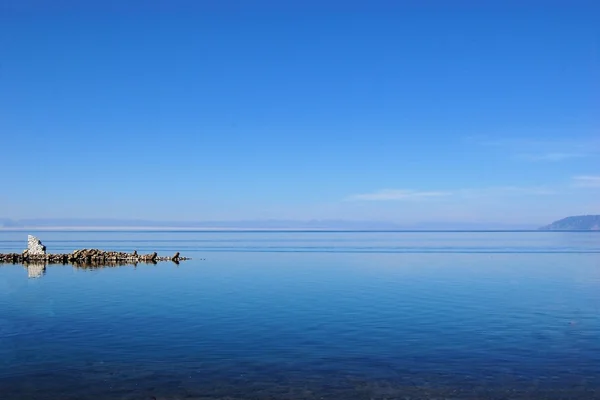 Lago Baikal Vista de la costa, Siberia, Rusia — Foto de Stock