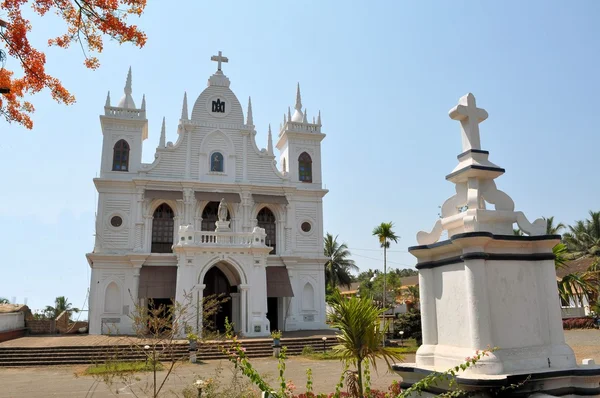 Iglesia católica de la aldea cristiana, Goa, India — Foto de Stock