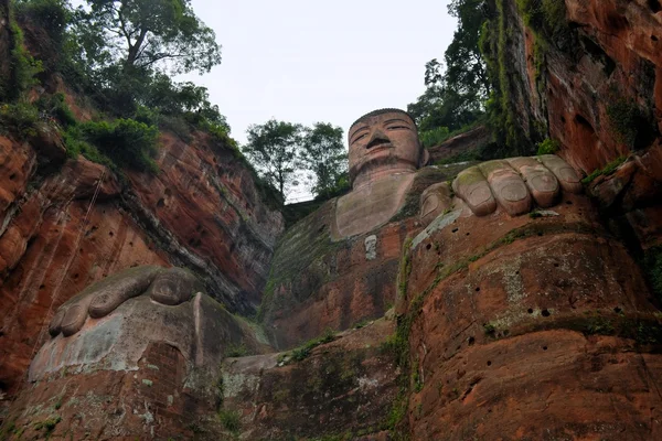 'S werelds grootste Boeddha in Leshan, China — Stockfoto