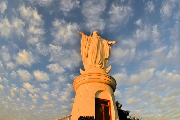 Jungfru Maria staty, Cerro San Cristobal, Santiago, Chile — Stockfoto