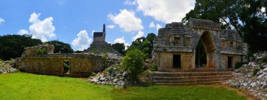Tabna Puuc yol, Yucatan, Meksika Maya kalıntıları