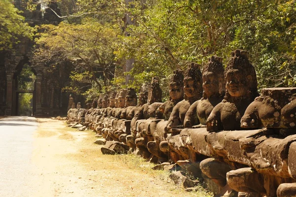 Wschodnia Brama Angkor Thom starożytnego miasta, Kambodża — Zdjęcie stockowe