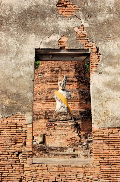 Buddha statue in Ancient city of Ayutthaya, Thailand — Stock Photo, Image