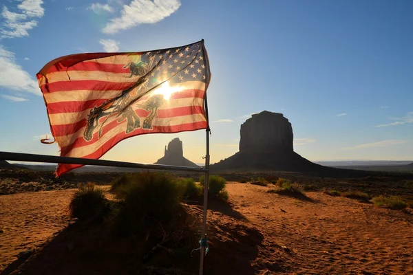 American Flag at Monument Valley — Stock Photo, Image