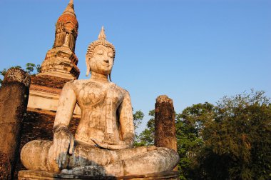 Antik Buda heykeli. Sukhothai Tarih Parkı