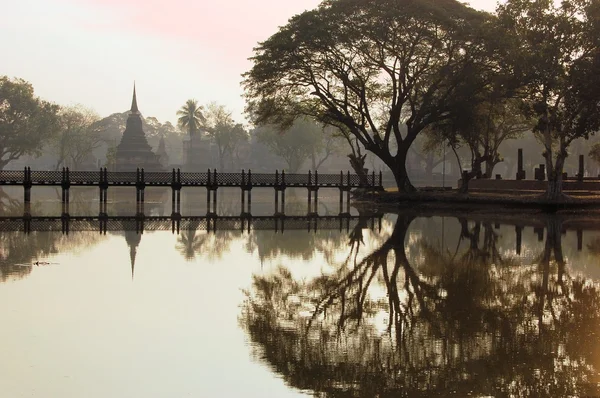 Gamla stupa i Sukhothai Historical Park — Stockfoto