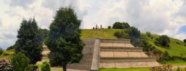 kilise ile yukarıda cholula Keops Piramidi