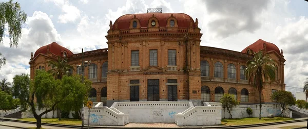 Koloniale universiteitsgebouw Cuenca, Ecuador — Stockfoto