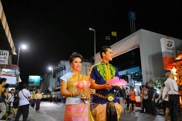 Loy Krathong festival parade Yee Peng, Chiang Mai, Thajsko — Stock fotografie