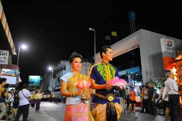 Loy Krathong fesztivál felvonulás Yee Peng, Chiang Mai, Thaiföld — Stock Fotó