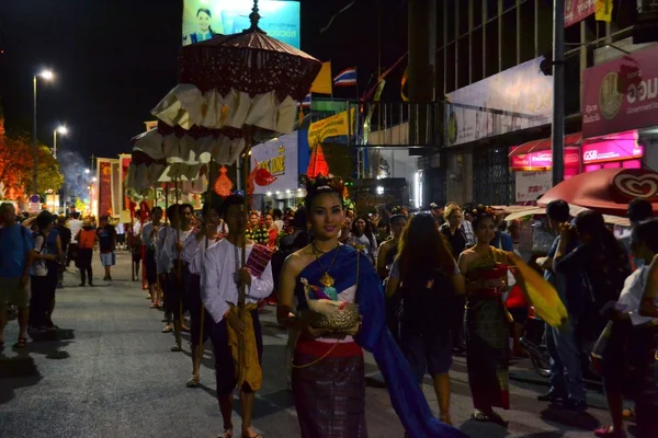 Loy Krathong festival parade Yee Peng, Chiang Mai, Thajsko — Stock fotografie