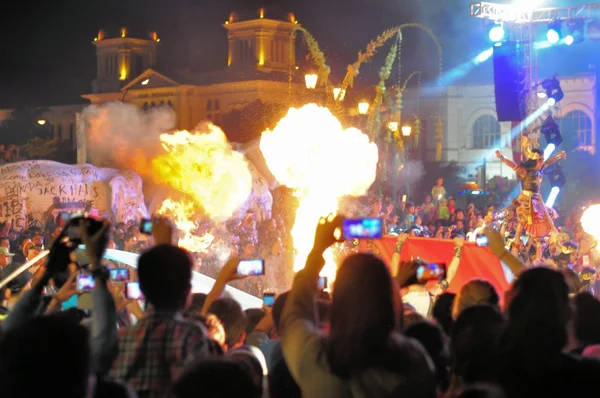 Sahne alanı göstermek Yogyakarta şehir Festivali geçit sonunda — Stok fotoğraf