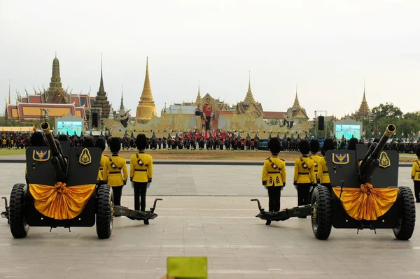 Régi ágyú a Thai király születésnapja, Thaiföldön egy nagy nyaralás — Stock Fotó