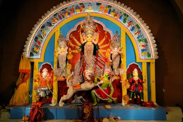 Hindu istennő Pandal, ideiglenes templom Durga Puja, Kolkata Idol — Stock Fotó
