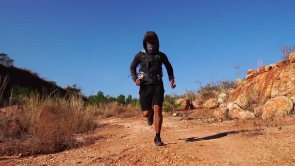 Footage Slow Motion Man Runner Training Mountains — Stock Video