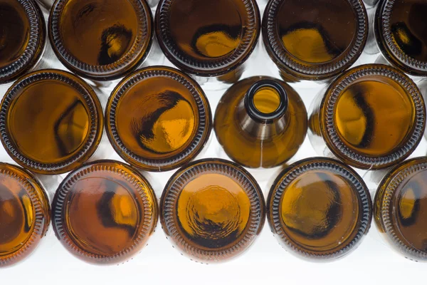 Bierflessen van glas achtergrond — Stockfoto