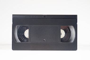 Video kaset beyaz bir arka plan üzerinde kapat