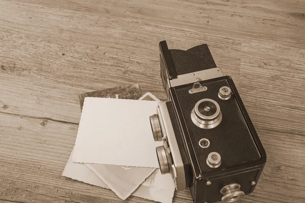 Starý retro fotoaparát na desky — Stock fotografie