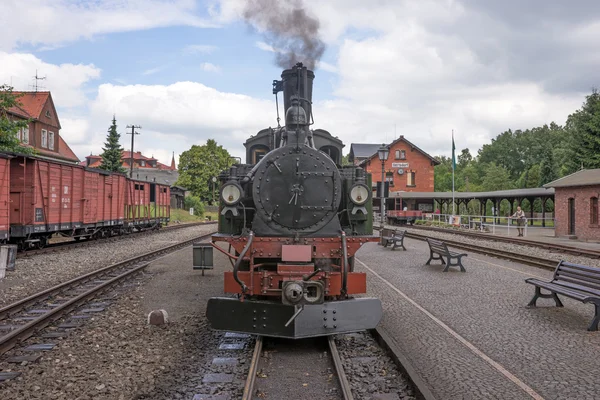 Zabytkowym steam powered pociąg kolei — Zdjęcie stockowe