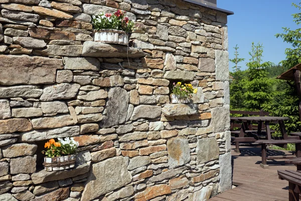 Kamienne ściany z elementów dekoracyjnych — Zdjęcie stockowe