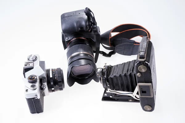 Modern ve eski fotoğraf makinesi — Stok fotoğraf