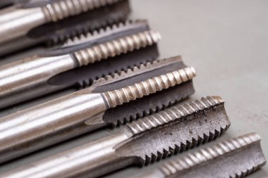 Farklı dokunuşlar seti. Çeşitli başlık dokunuşlarını kapat