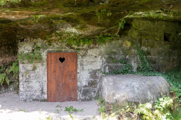 Madera Rústico Montaña Con Agujero Forma Corazón Los Tableros Puerta —  Fotos de Stock