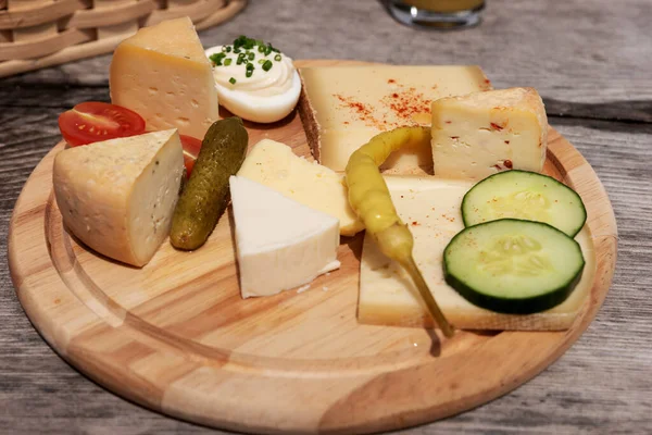 Different Types Cheese Wooden Plate — Stock Photo, Image