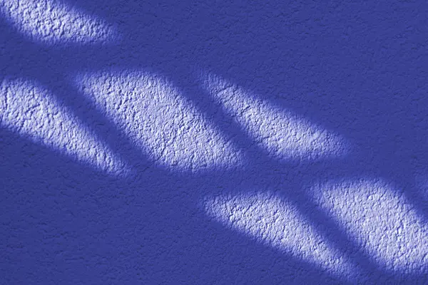 Luz y sombra en la pared — Foto de Stock