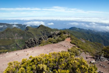 Pico Ruivo üzerinde yürüme