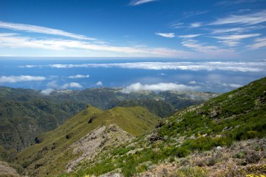 Pico Ruivo üzerinde yürüme