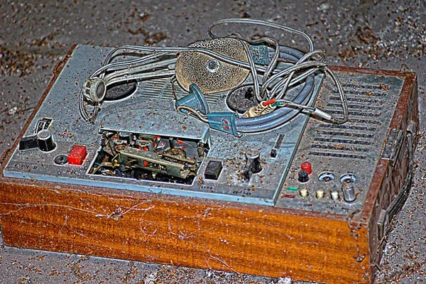 Stary magnetofon magnetofony szpulowe — Zdjęcie stockowe