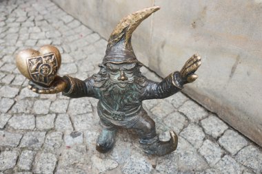 GNOME heykel Wroclaw