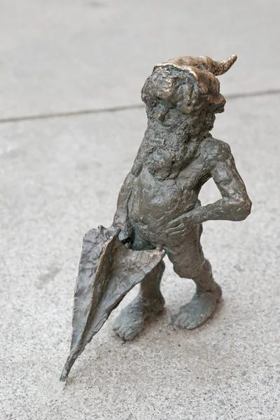 Estatua de gnomo en wroclaw — Foto de Stock