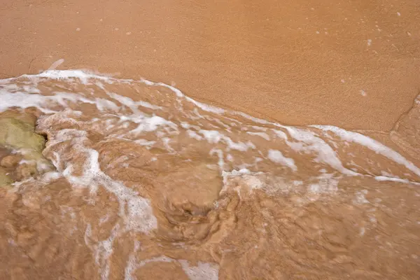 Meerwasser und Sand am Strand — Stockfoto