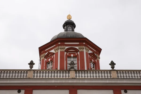 Facciata di edificio sulla vecchia piazza di Breslavia — Foto Stock