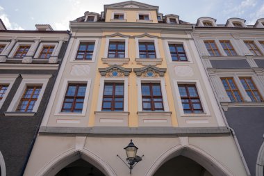 Goerlitz eski meydanında bina cephe