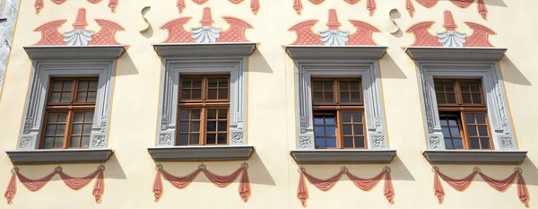 Fasada budynku przy placu Starego w Goerlitz — Zdjęcie stockowe