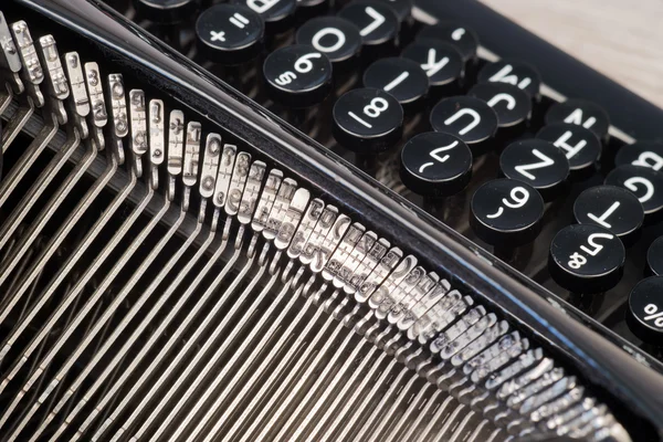 Zbliżenie stare maszyny do pisania listu — Zdjęcie stockowe