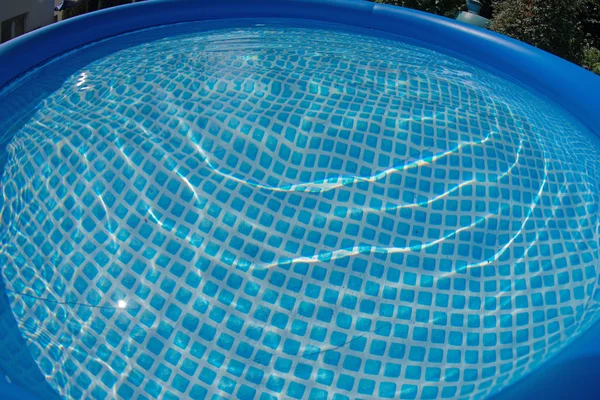 Piscina redonda de goma azul —  Fotos de Stock