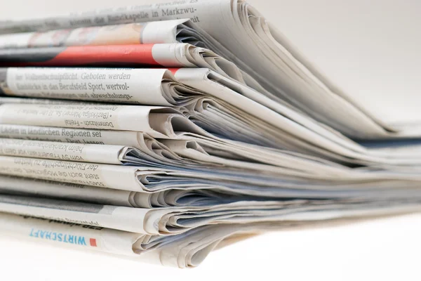 Pile of old newspapers — Stock Photo, Image