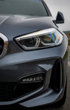 Modern bir arabada bazı detaylar.