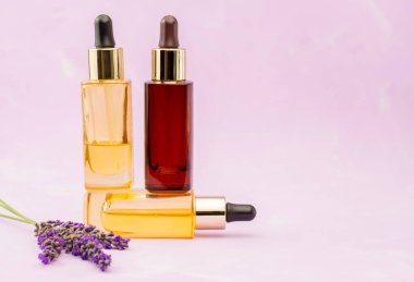 Lavanta ve aromaterapi yağı.