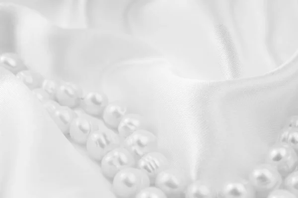 Elegant White Background Natural Pearl — Stock Photo, Image