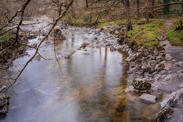 Mała Rzeka Górach Czystą Wodą Walii Wielka Brytania — Zdjęcie stockowe