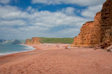 Hive Sahili, Bridport, Dorset, uçurumların manzarası.