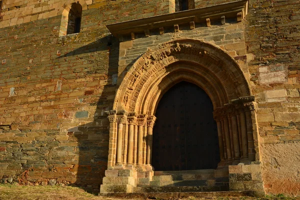 Romanesk portal. Leon. İspanya. — Stok fotoğraf