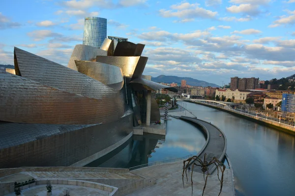 Guggenheim in Bilbao. Spanje. — Stockfoto